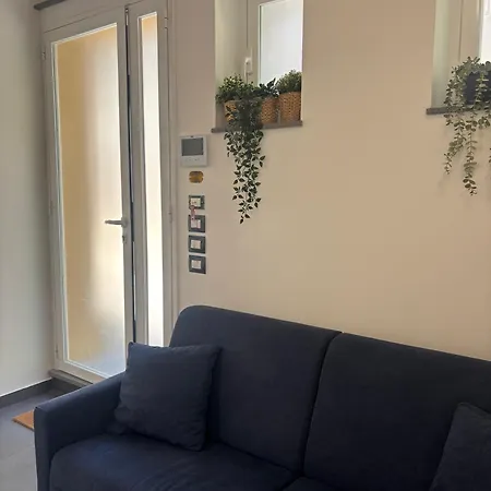 Cortiletto Pavone A Katania