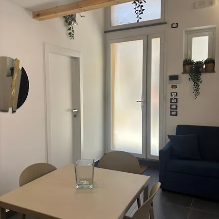 Apartment Cortiletto Pavone A *