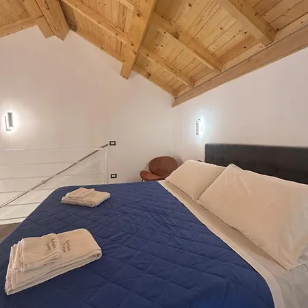 Cortiletto Pavone A *